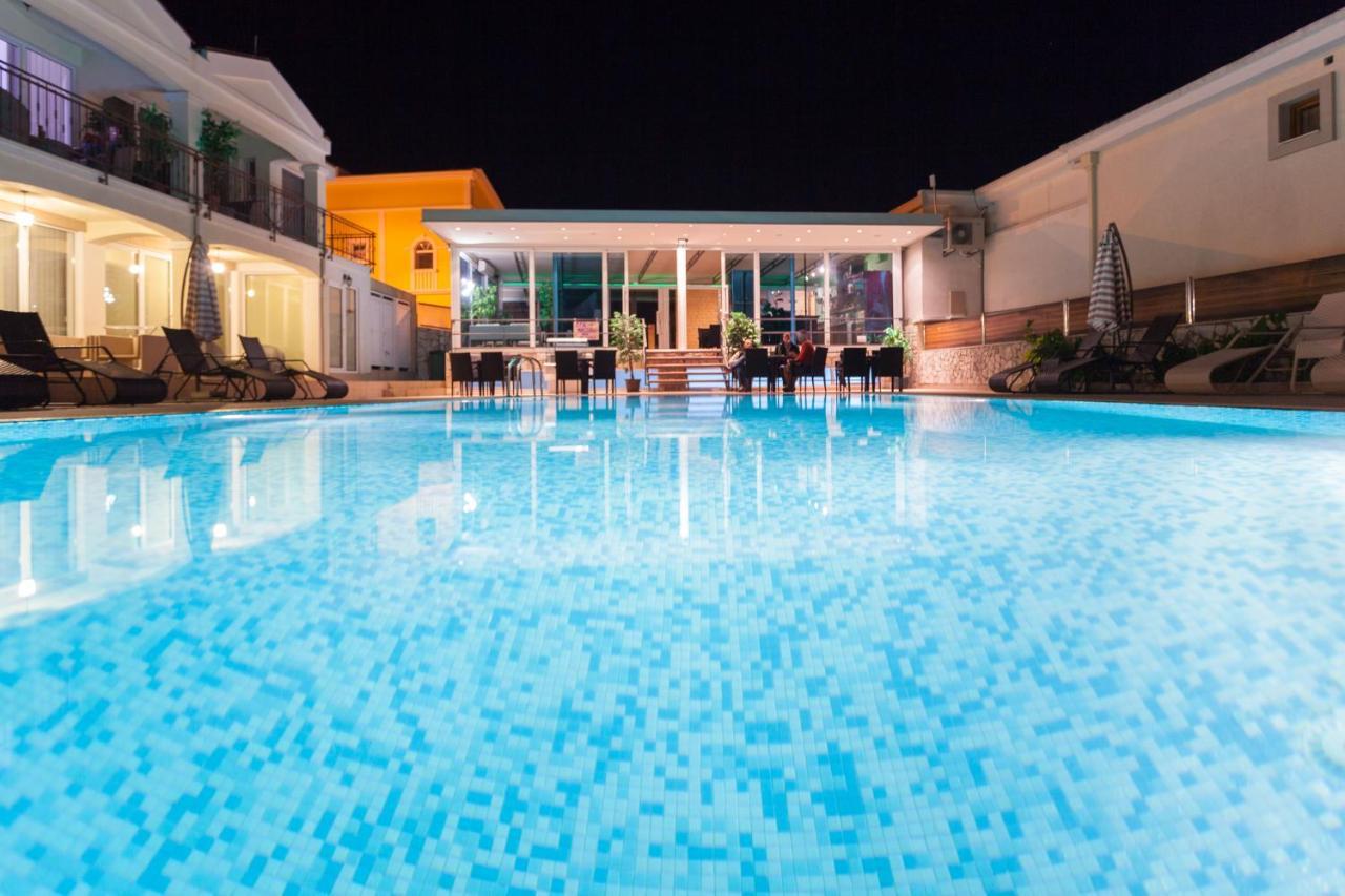 Spa Resort Luxury Apartments Budva Bagian luar foto
